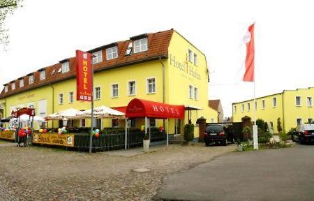 Hotel 4 Hufen Гросцитен Экстерьер фото